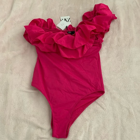 ZARA size XL hot pink one shoulder Ruffle Swimsuit brand new with tags - Picture 16 of 16